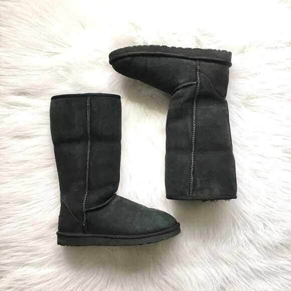 🔃UGG Black Classic Tall Boots - Picture 7 of 10